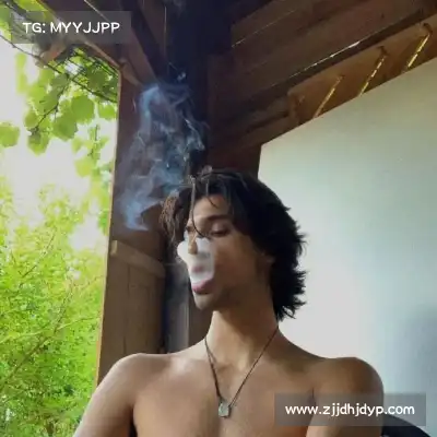 伏秋嫱